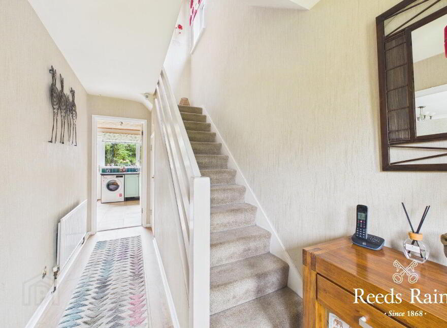 25 Hillview Crescent, Carrickfergus, BT38 8YR