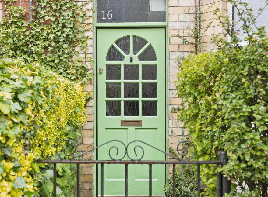 16 Ean Hill, Holywood, BT18 9LQ