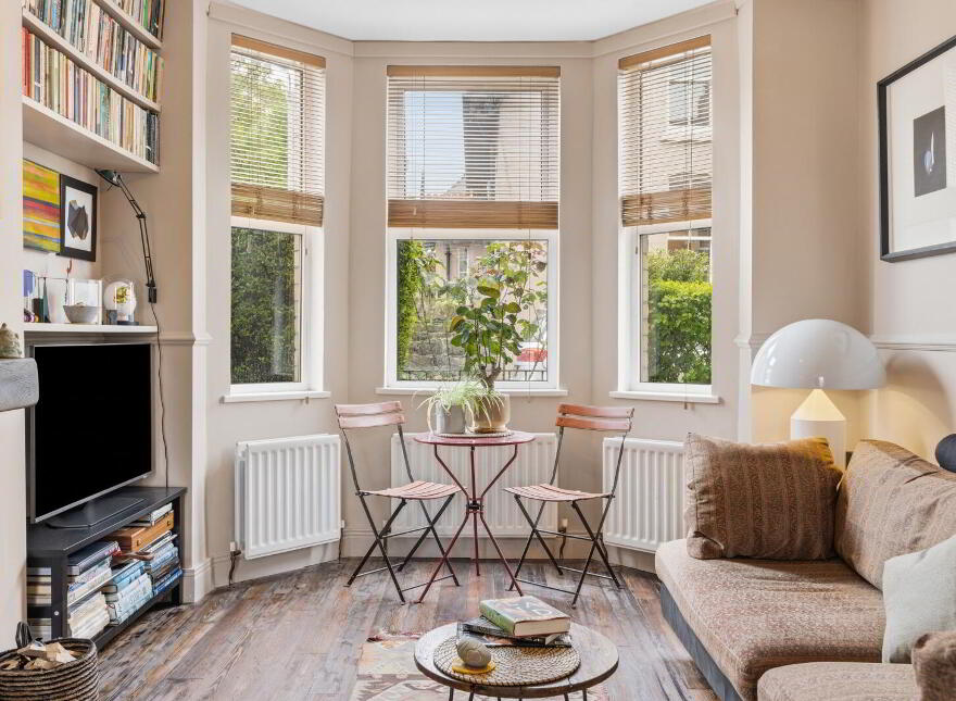 16 Ean Hill, Holywood, BT18 9LQ