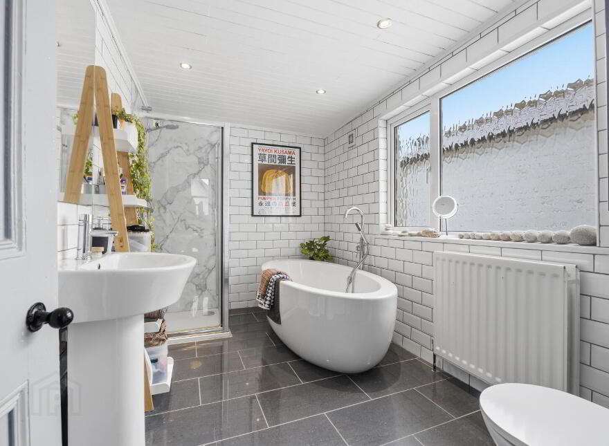 16 Ean Hill, Holywood, BT18 9LQ