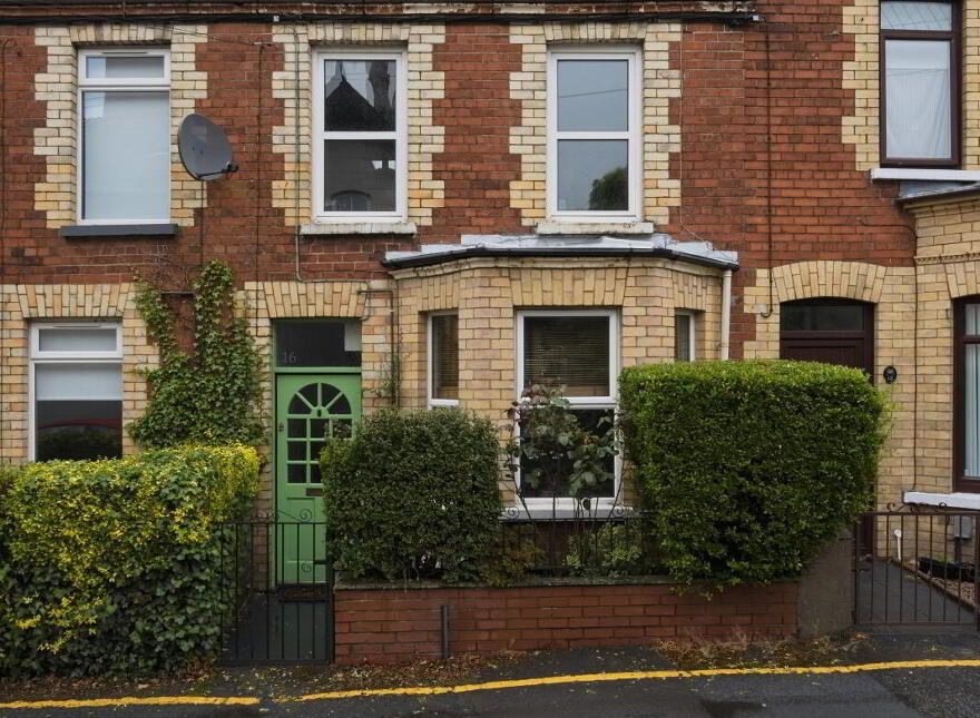 16 Ean Hill, Holywood, BT18 9LQ