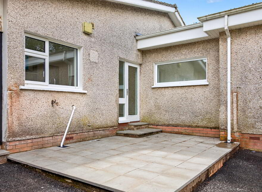 35 Rowallane Drive, Ballymena, BT43 6JF