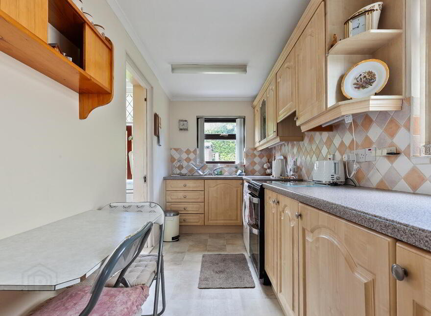24 Joanmount Park, Belfast, BT14 6PE