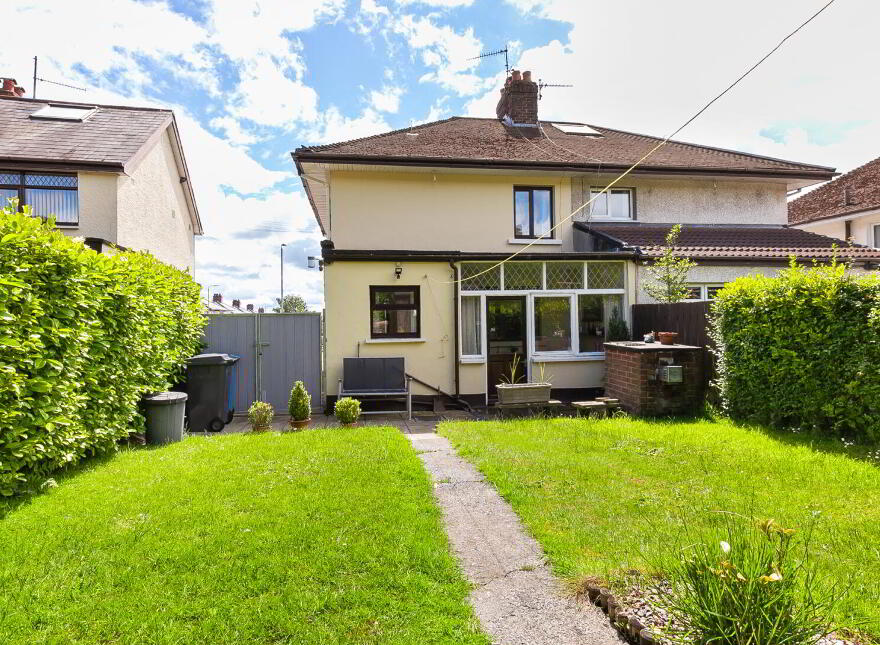 24 Joanmount Park, Belfast, BT14 6PE