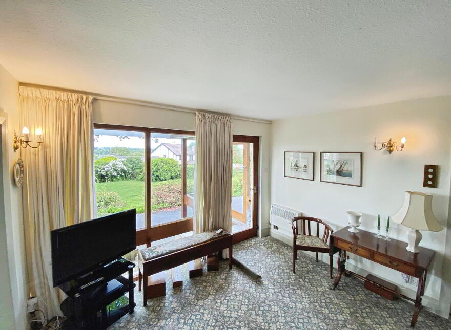 8 Bayview Park, Londonderry, BT47 6TA