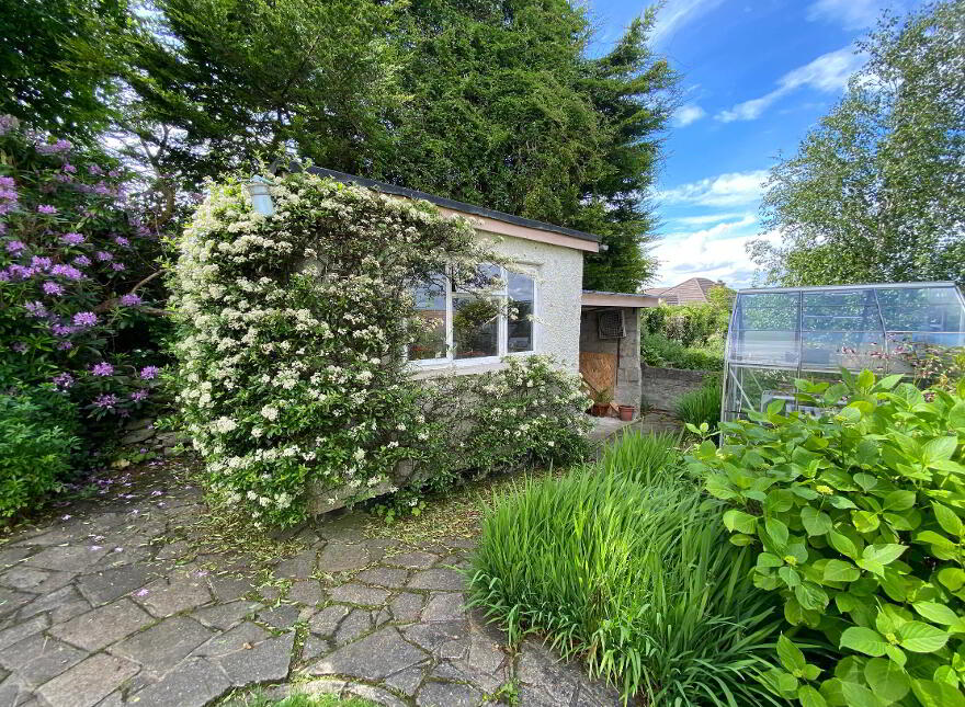 8 Bayview Park, Londonderry, BT47 6TA