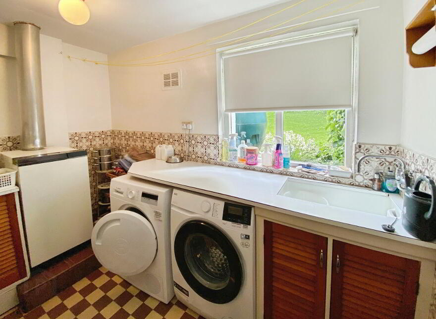 8 Bayview Park, Londonderry, BT47 6TA