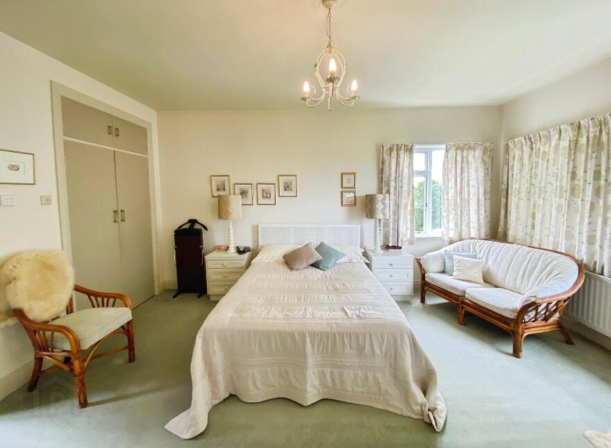 8 Bayview Park, Londonderry, BT47 6TA