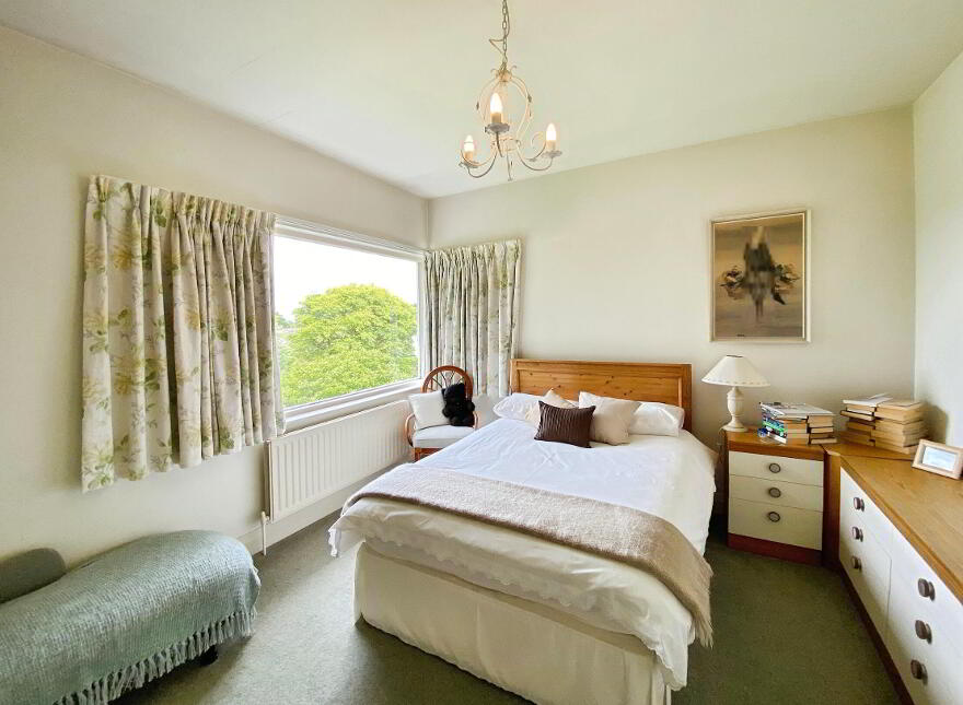 8 Bayview Park, Londonderry, BT47 6TA