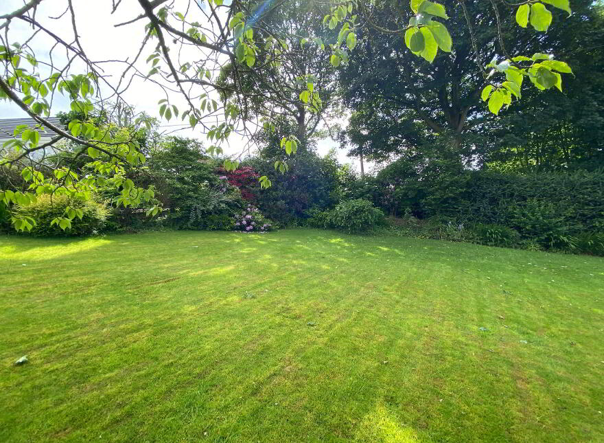 8 Bayview Park, Londonderry, BT47 6TA