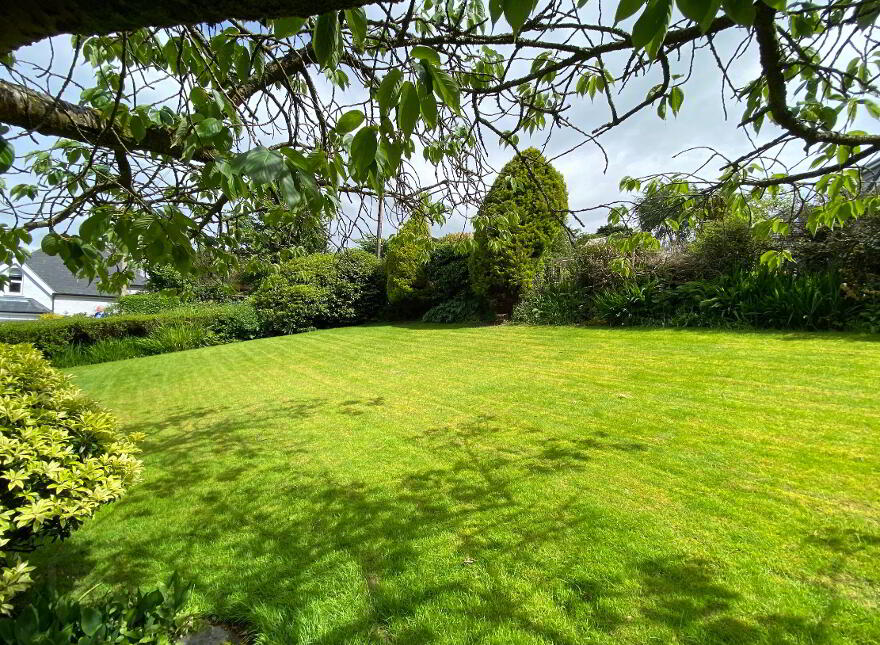 8 Bayview Park, Londonderry, BT47 6TA
