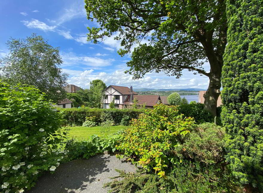 8 Bayview Park, Londonderry, BT47 6TA