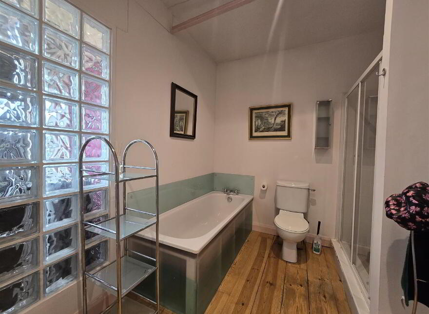 Apartment 402 Somerset Studios, Marcus Ward Street, Belfast, BT7 1RP