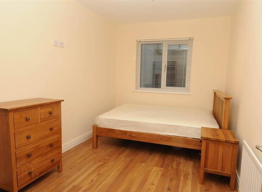 Apt 3, 22 Cromwell Road, Belfast, BT7 1JW