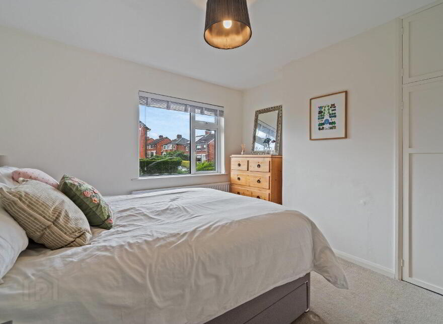 11 Cricklewood Park, Stranmillis, Belfast, BT9 5GU