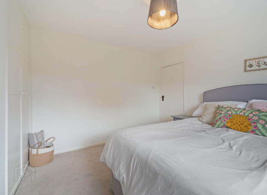 11 Cricklewood Park, Stranmillis, Belfast, BT9 5GU