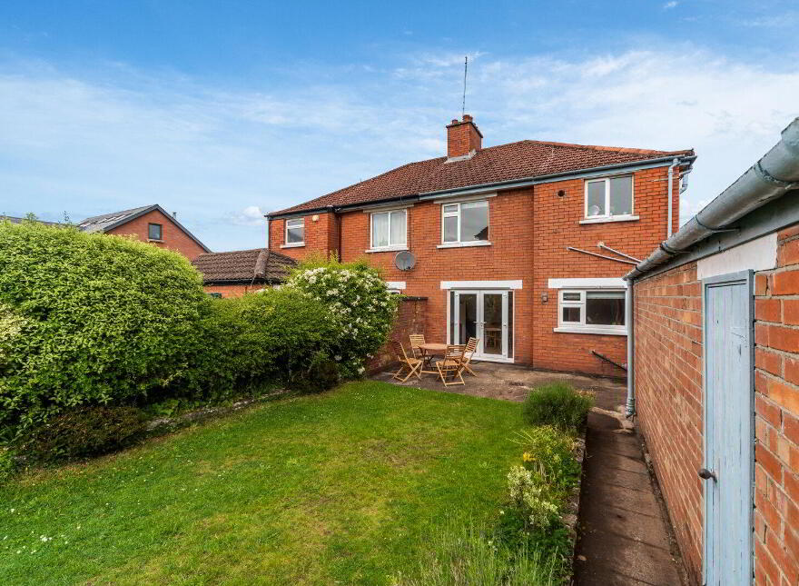 11 Cricklewood Park, Stranmillis, Belfast, BT9 5GU