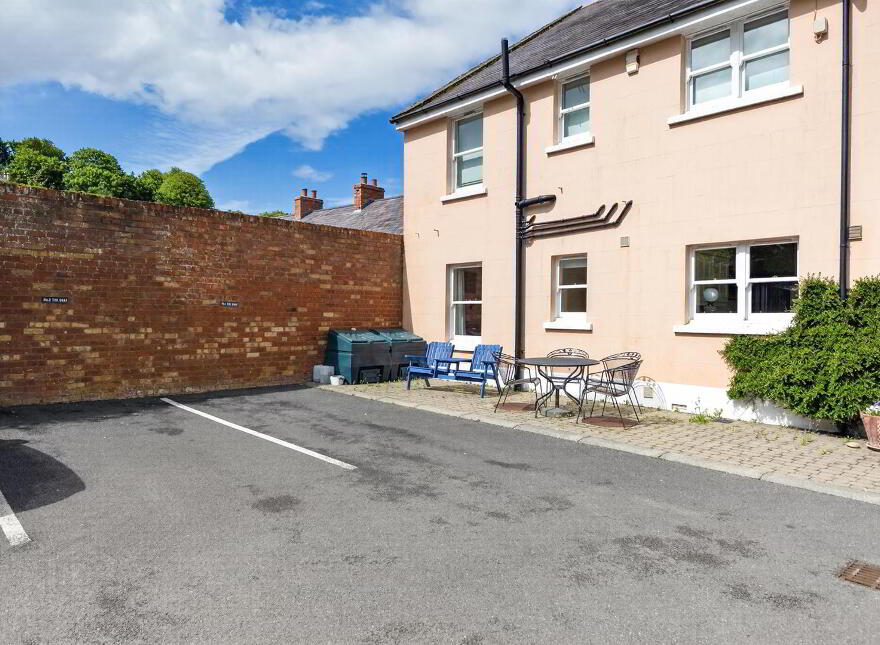 2 The Quay, Strangford, Downpatrick, BT30 7NH