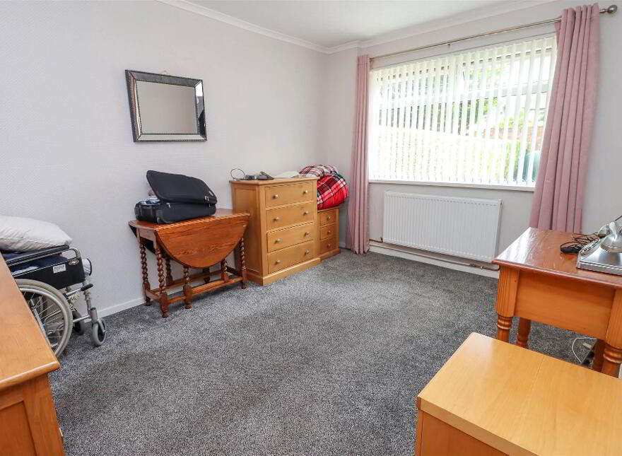 4 Cumberland Drive, Dundonald, Belfast, BT16 2AS
