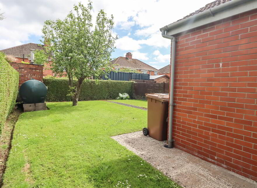 4 Cumberland Drive, Dundonald, Belfast, BT16 2AS