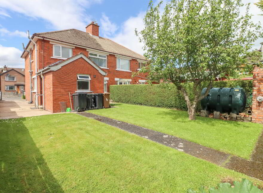 4 Cumberland Drive, Dundonald, Belfast, BT16 2AS