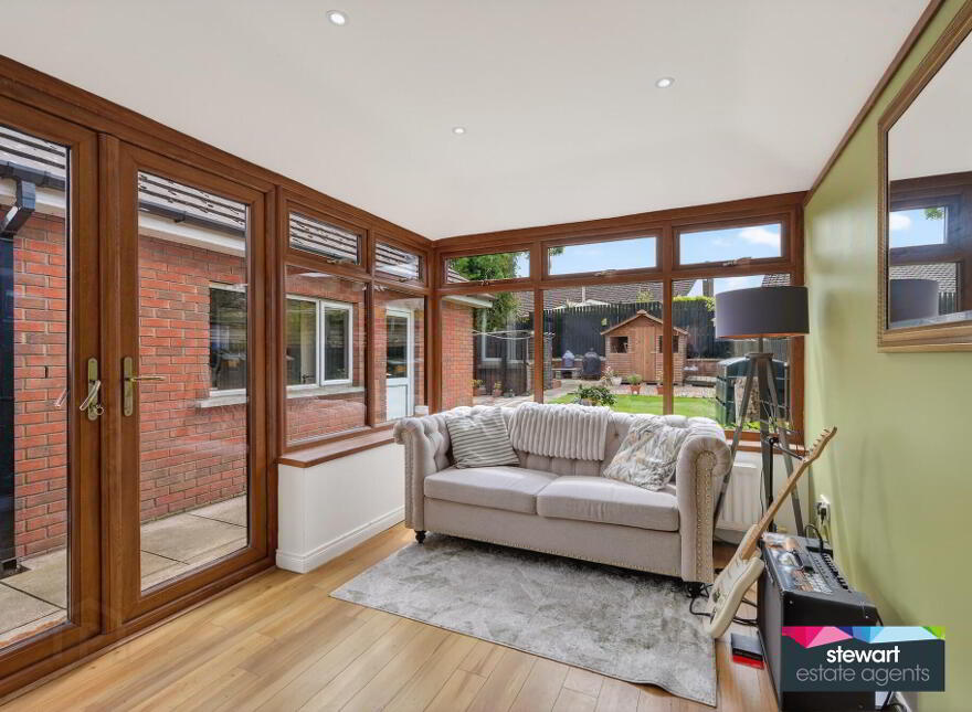 30 Arindale, Moira, Maghaberry, BT67 0SY