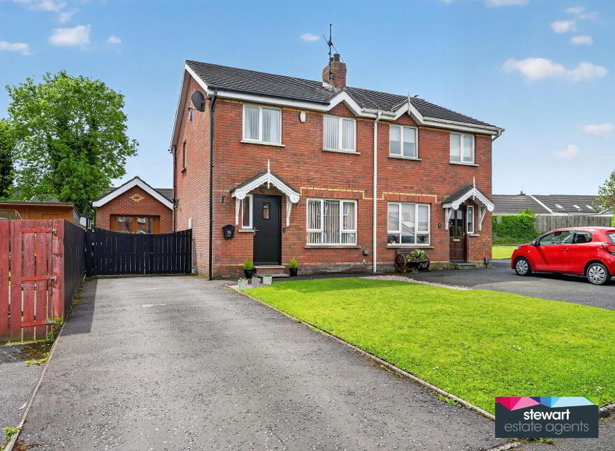 30 Arindale, Moira, Maghaberry, BT67 0SY