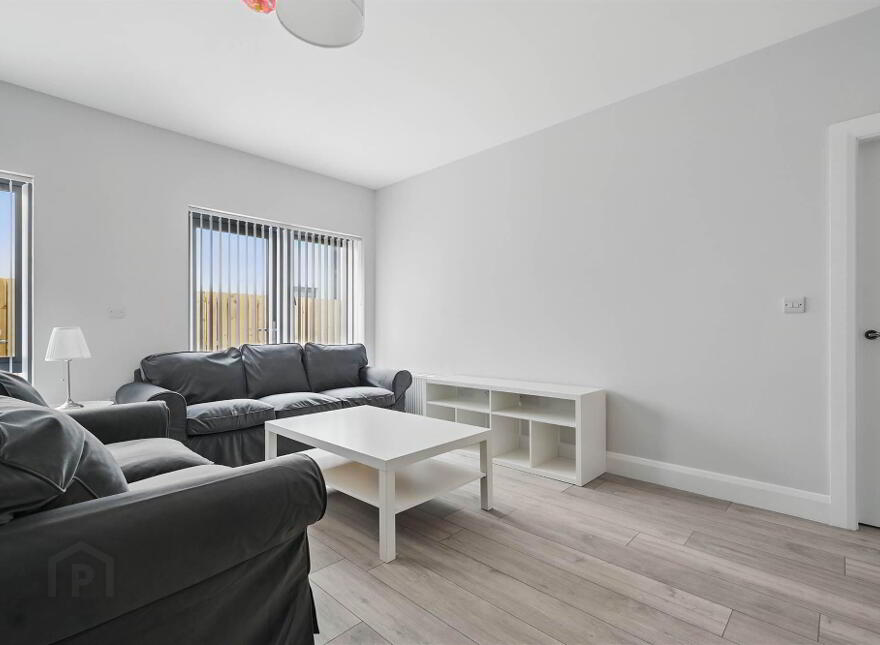 Apt 3, 37 Wellington Park, Lisburn Road, Belfast, BT9 6DN