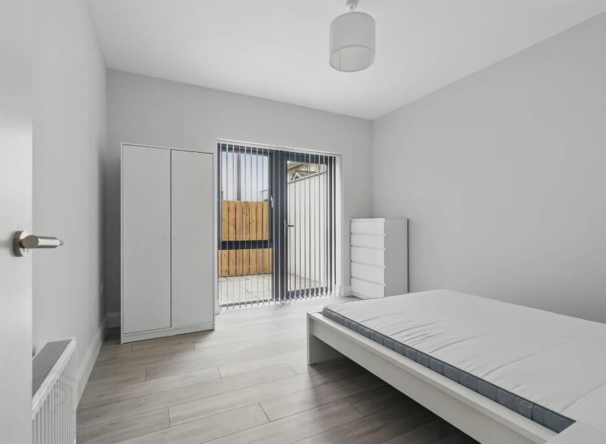Apt 3, 37 Wellington Park, Lisburn Road, Belfast, BT9 6DN