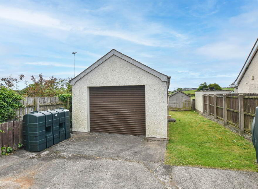 39 Marian Park, Ballykinlar, Downpatrick, BT30 8DJ