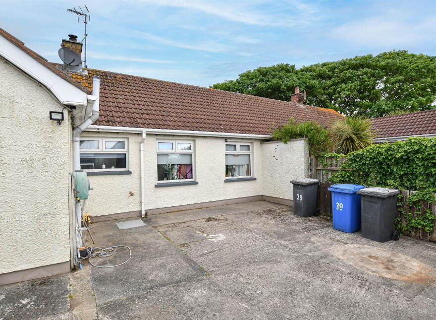 39 Marian Park, Ballykinlar, Downpatrick, BT30 8DJ