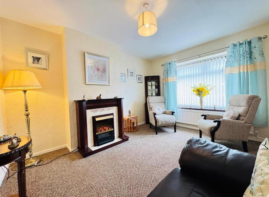 7 Dunowen Pass, Rathcoole, Newtownabbey, BT37 9HW