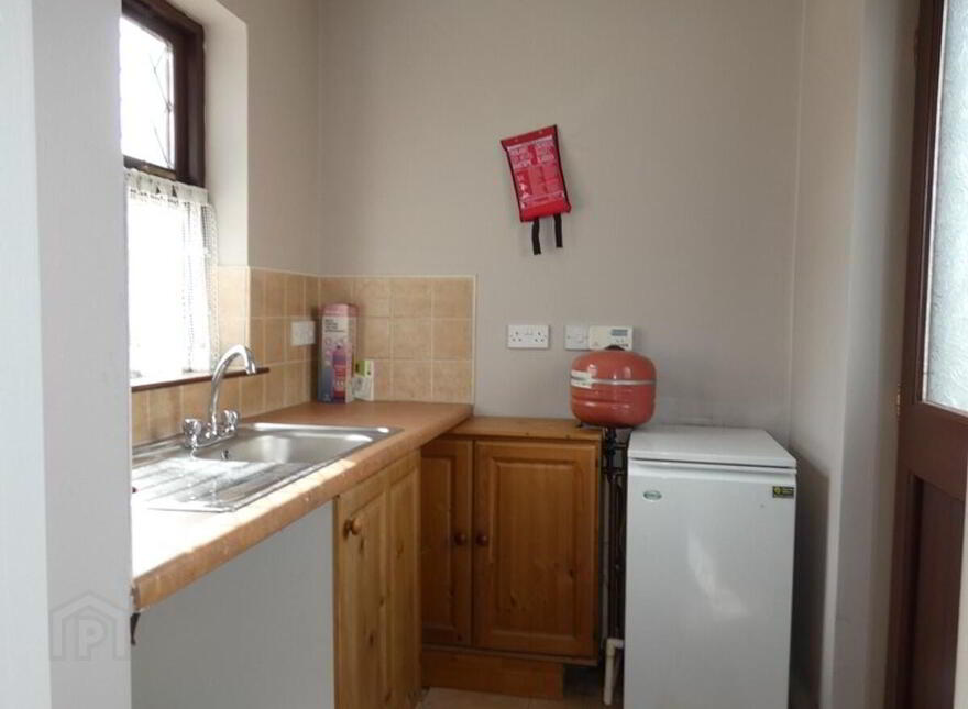 1 Bush Crescent, Bushmils, Bushmills, BT57 8AJ