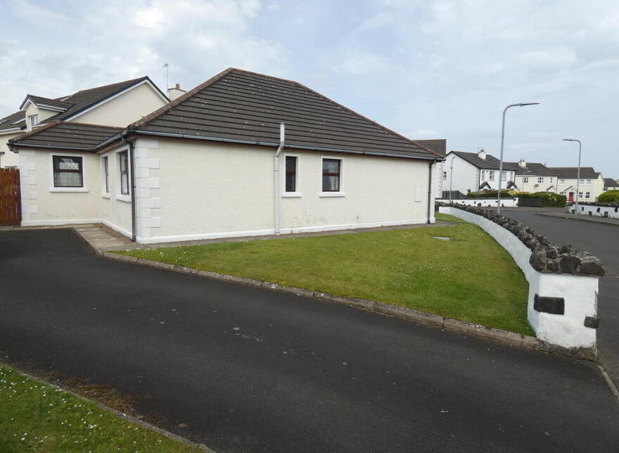 1 Bush Crescent, Bushmils, Bushmills, BT57 8AJ