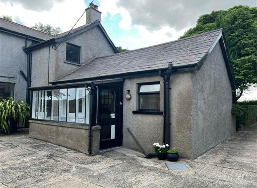 60A Middle Braniel Road, Belfast, BT5 7TU