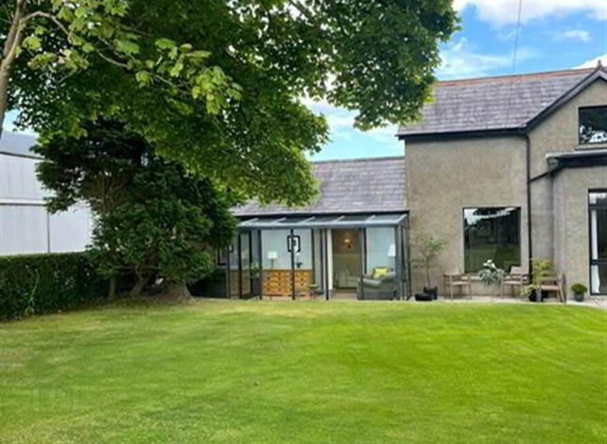 60A Middle Braniel Road, Belfast, BT5 7TU