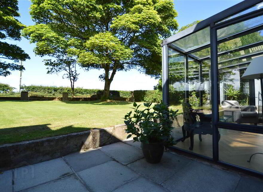60A Middle Braniel Road, Belfast, BT5 7TU