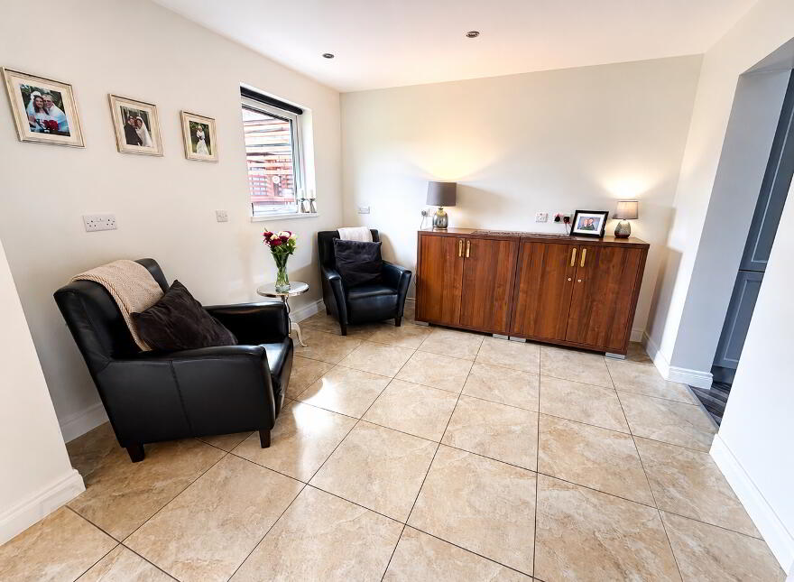 4 Abbeydale, Waterside, L'Derry, BT47 6YY