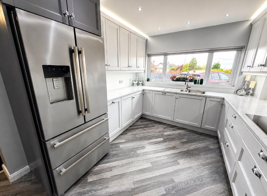 4 Abbeydale, Waterside, L'Derry, BT47 6YY