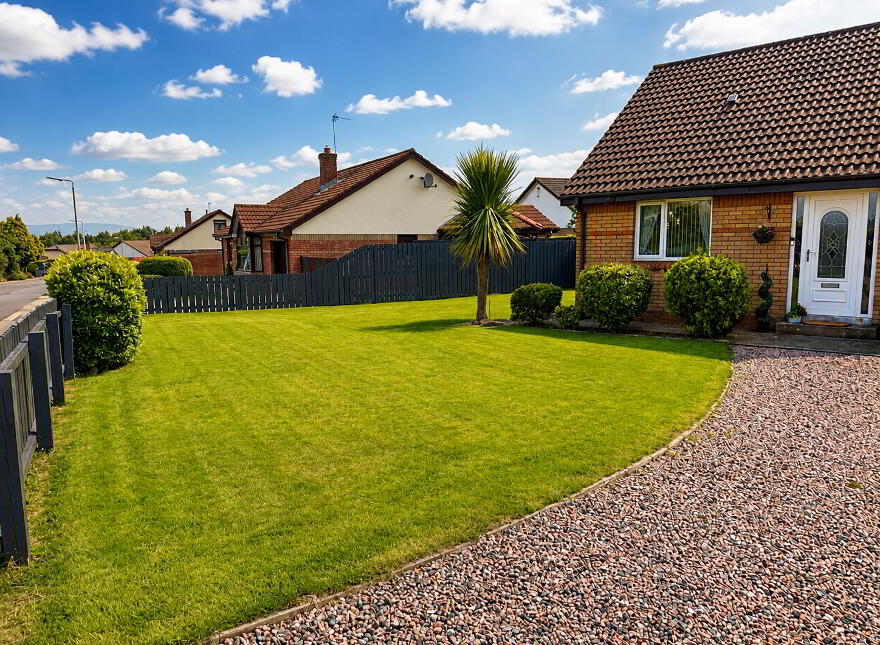 4 Abbeydale, Waterside, L'Derry, BT47 6YY