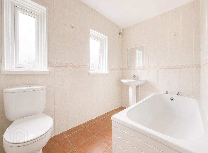 82 Northland, Carrickfergus, BT38 8LA