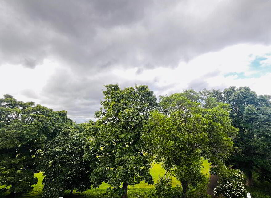 2 Bruntsfield Crescent, Bruntsfield, Edinburgh, EH10 4EZ