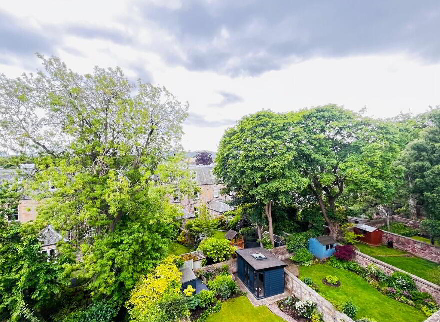 2 Bruntsfield Crescent, Bruntsfield, Edinburgh, EH10 4EZ