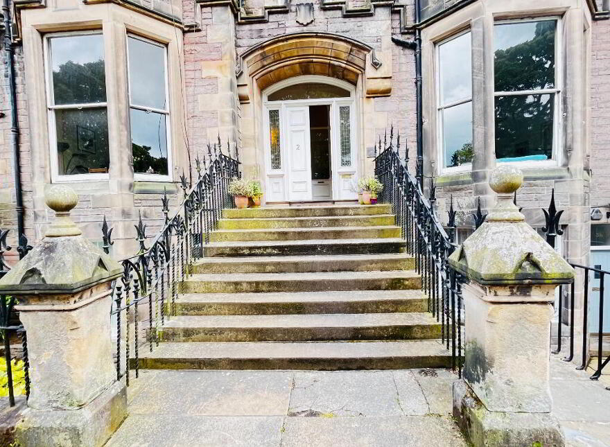2 Bruntsfield Crescent, Bruntsfield, Edinburgh, EH10 4EZ