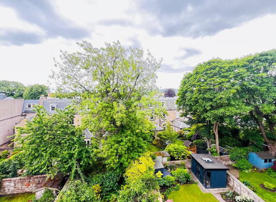 2 Bruntsfield Crescent, Bruntsfield, Edinburgh, EH10 4EZ