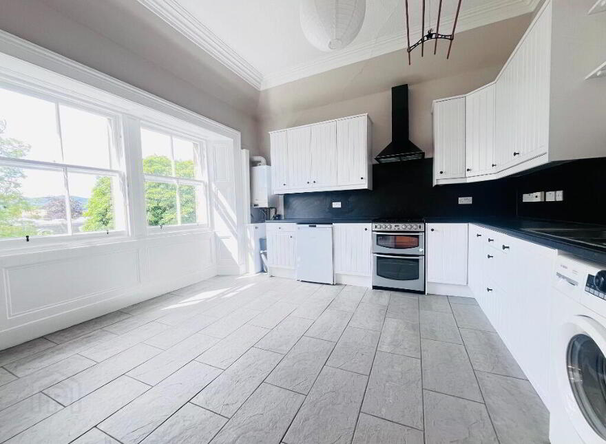 2 Bruntsfield Crescent, Bruntsfield, Edinburgh, EH10 4EZ