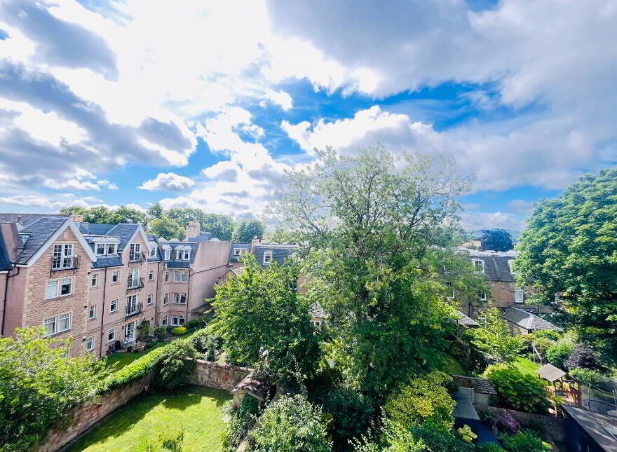2 Bruntsfield Crescent, Bruntsfield, Edinburgh, EH10 4EZ