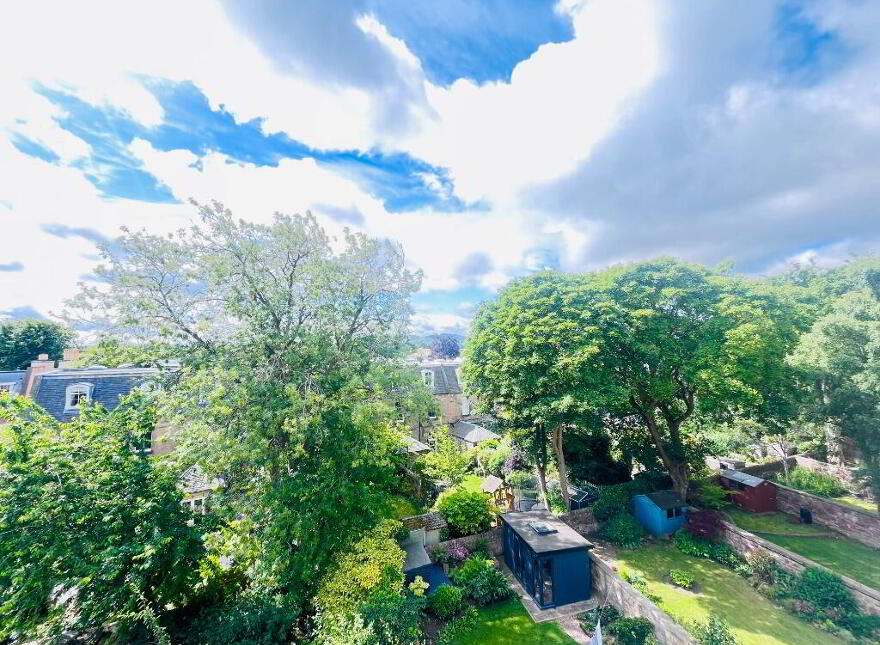 2 Bruntsfield Crescent, Bruntsfield, Edinburgh, EH10 4EZ