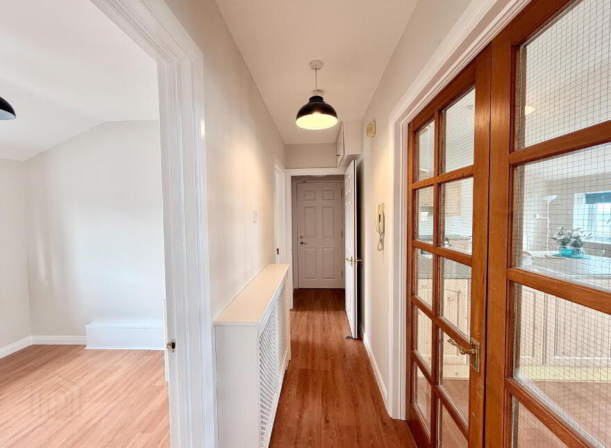 5 Dormans Court, Railway Street, Donaghadee, BT21 0JL