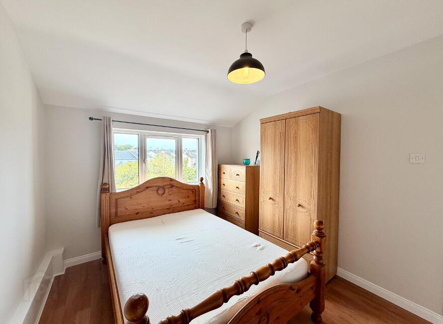 5 Dormans Court, Railway Street, Donaghadee, BT21 0JL